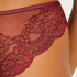 Brazyliany Penelope, Czerwony