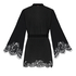Satynowe kimono, Czarny
