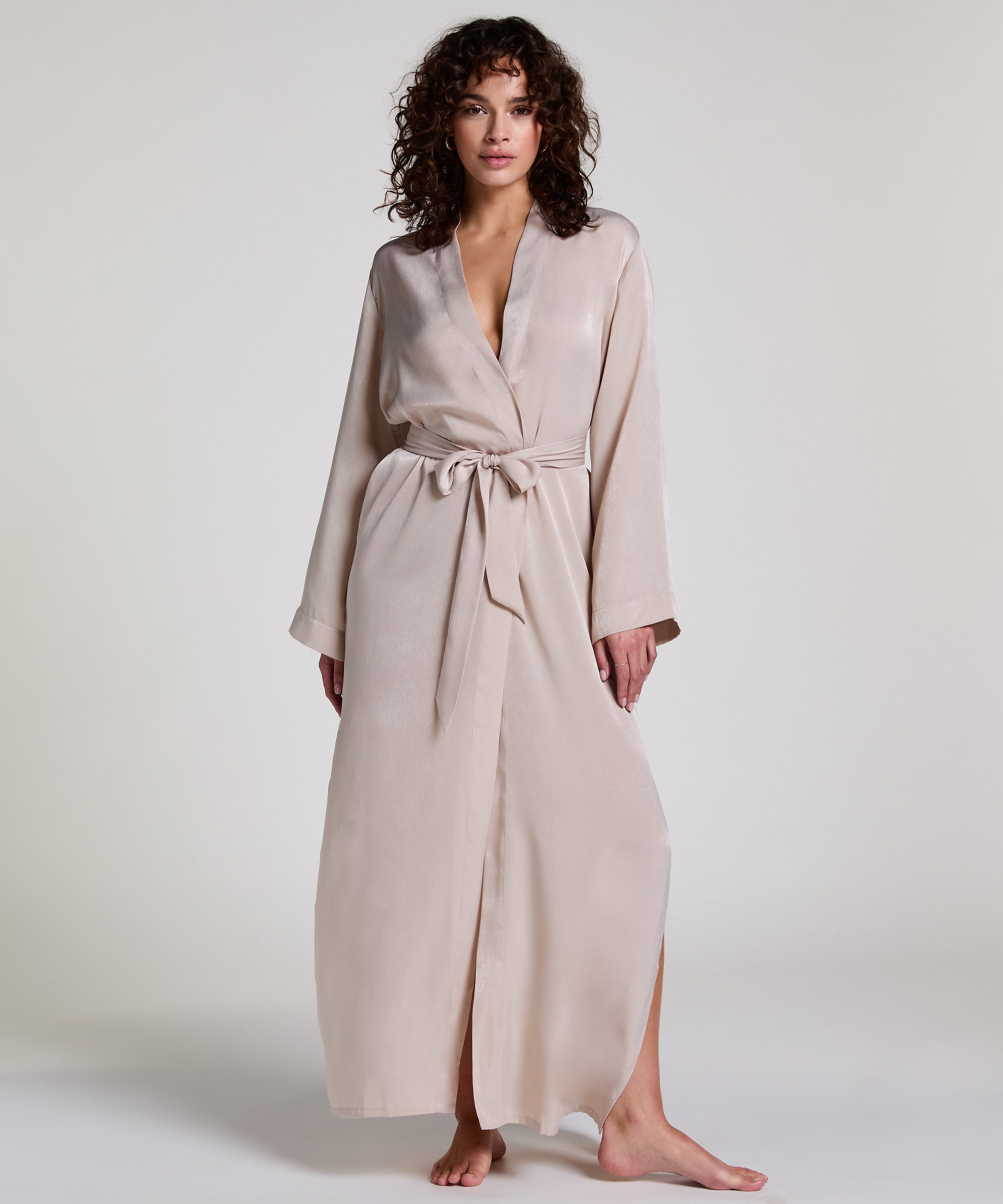 Satynowe kimono, Beżowy, main