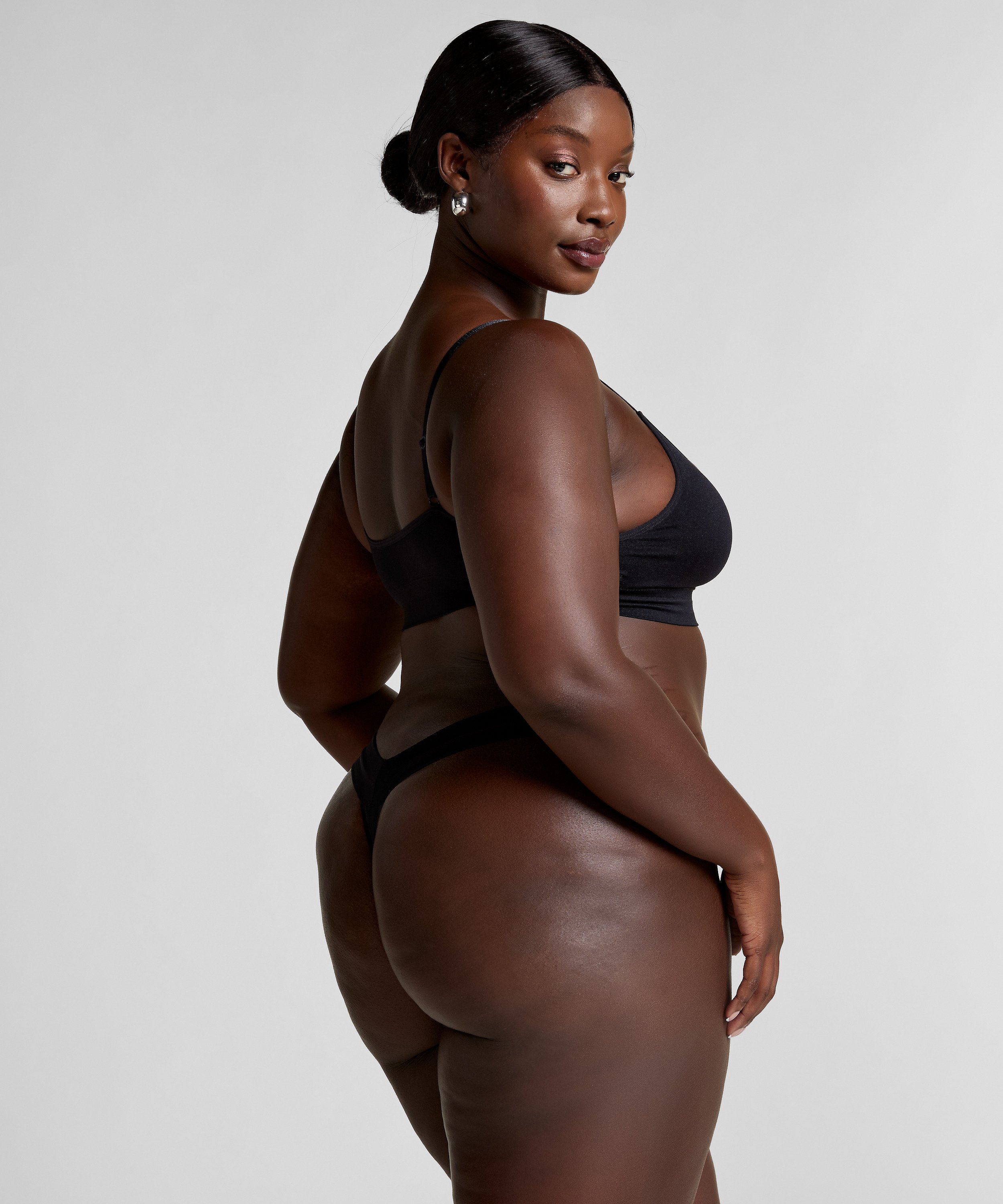 Stringi Dide, Czarny, main