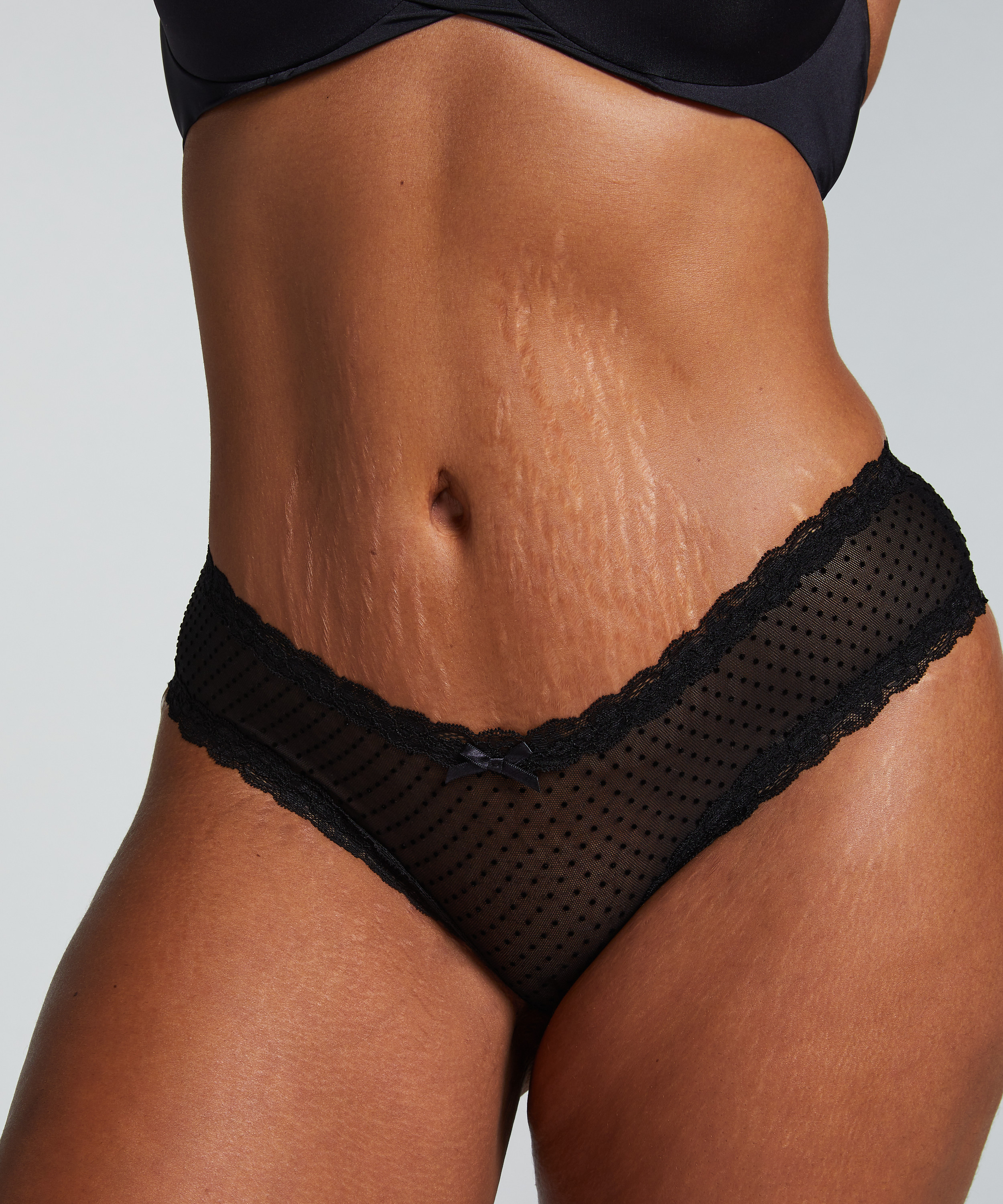 Brazyliany V-shape Mesh, Czarny, main