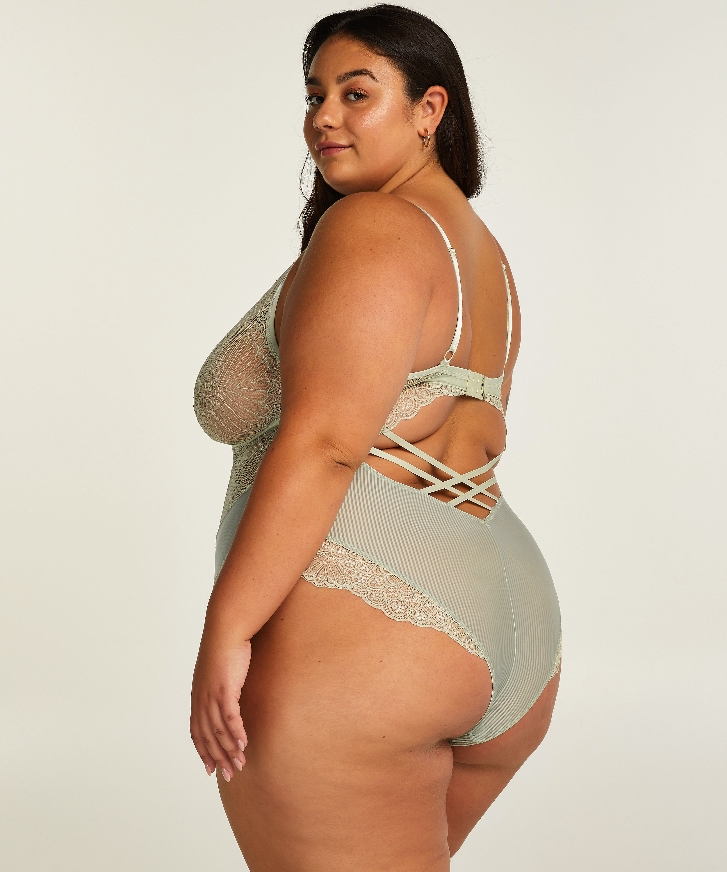 Body Naomi, Zielony, main