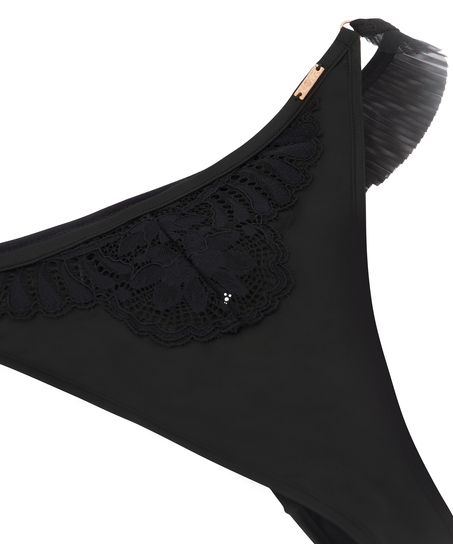 Stringi Antonia, Czarny