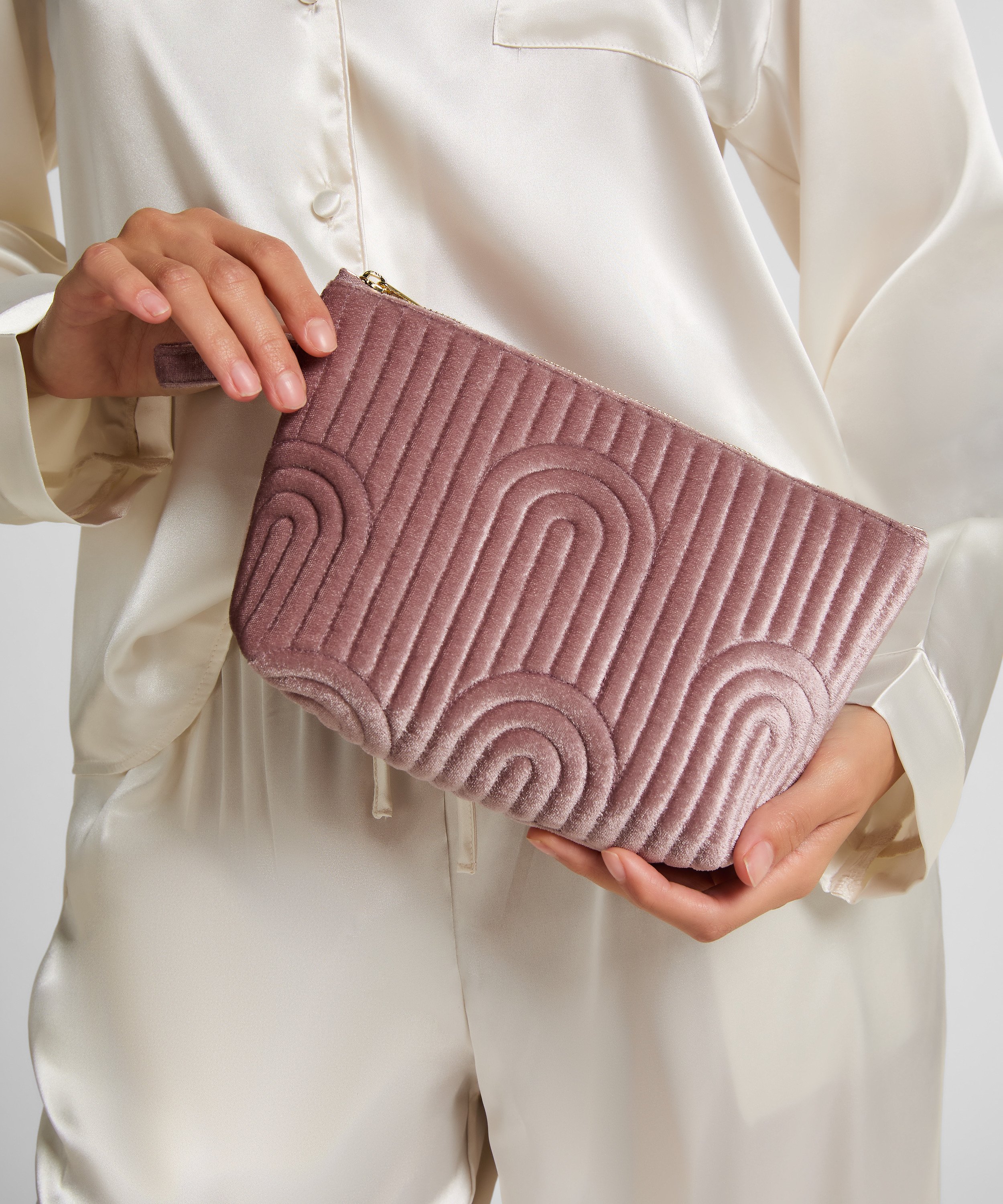 Welurowa kosmetyczka mała, Fioletowy, main