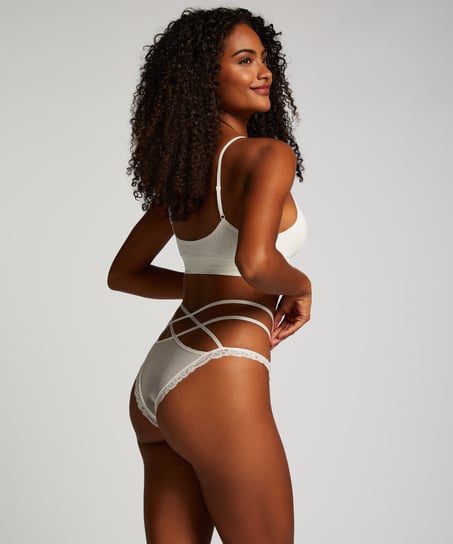 Brazyliany Janine, Biały