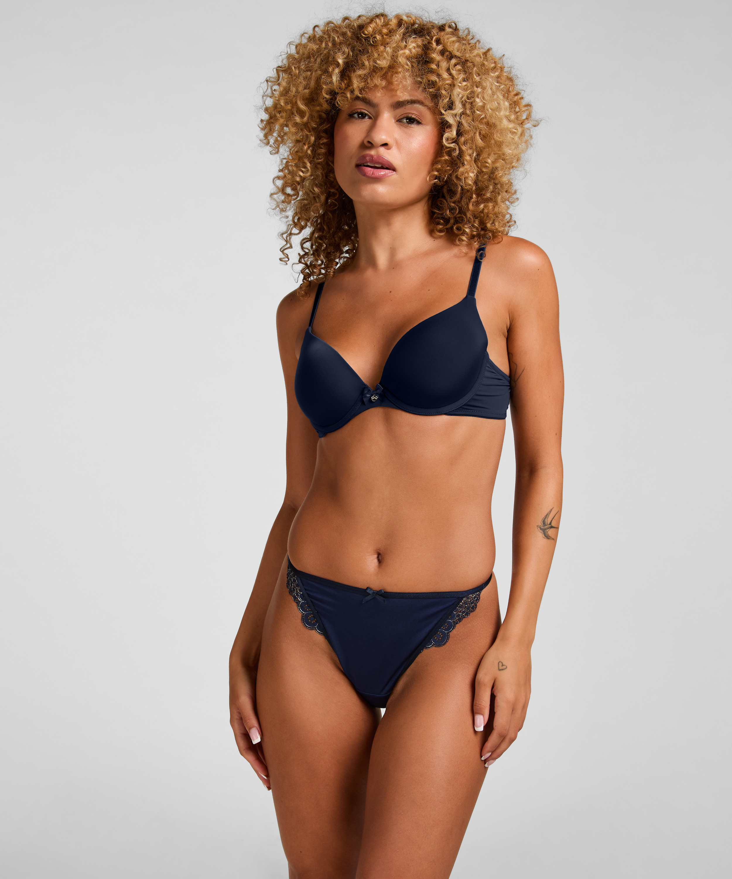 Brazyliany Highleg Pamela, Niebieski, main