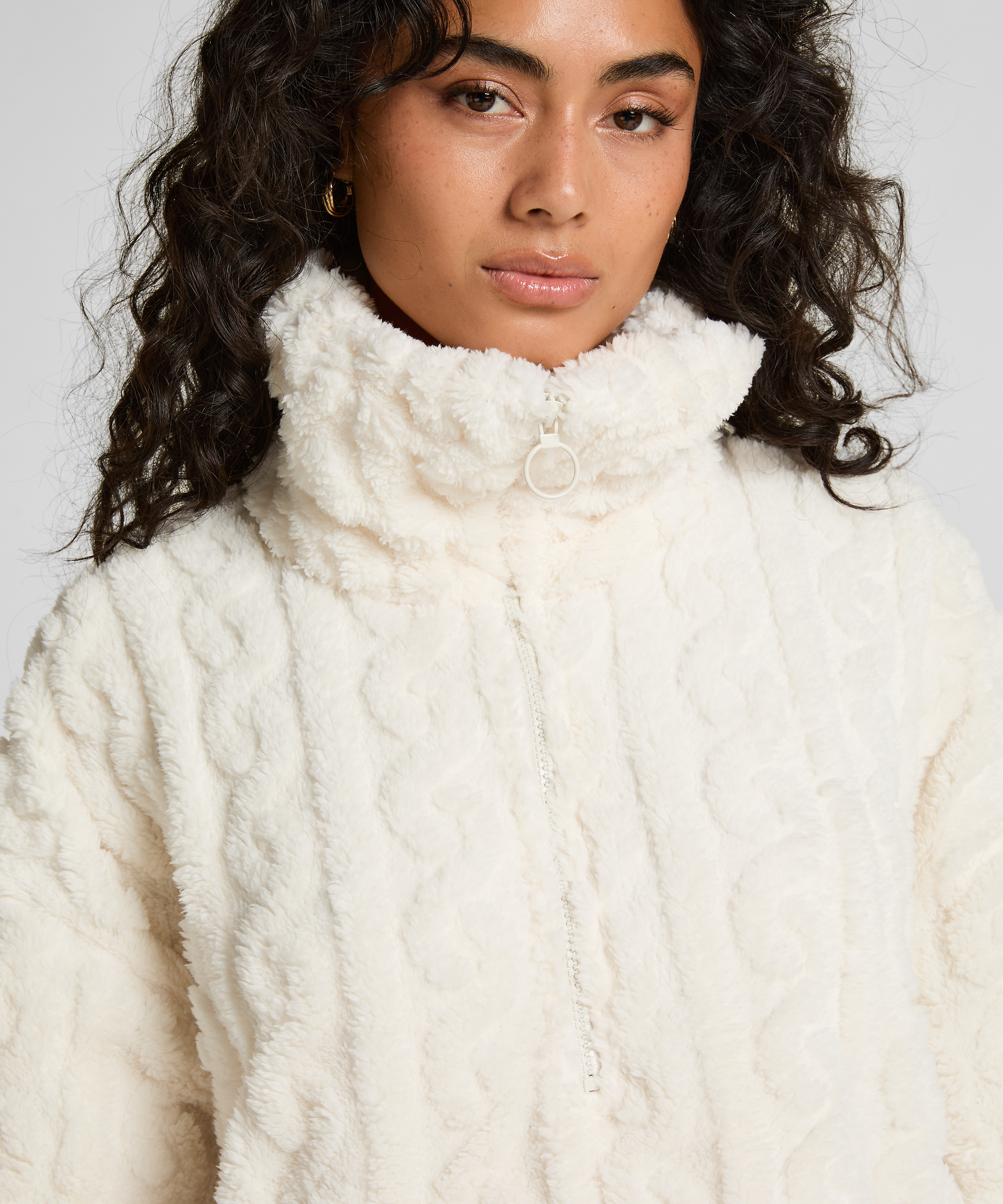 Poncho z Polarowego Splotu Warkoczowego, Biały, main