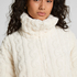 Poncho z Polarowego Splotu Warkoczowego, Biały