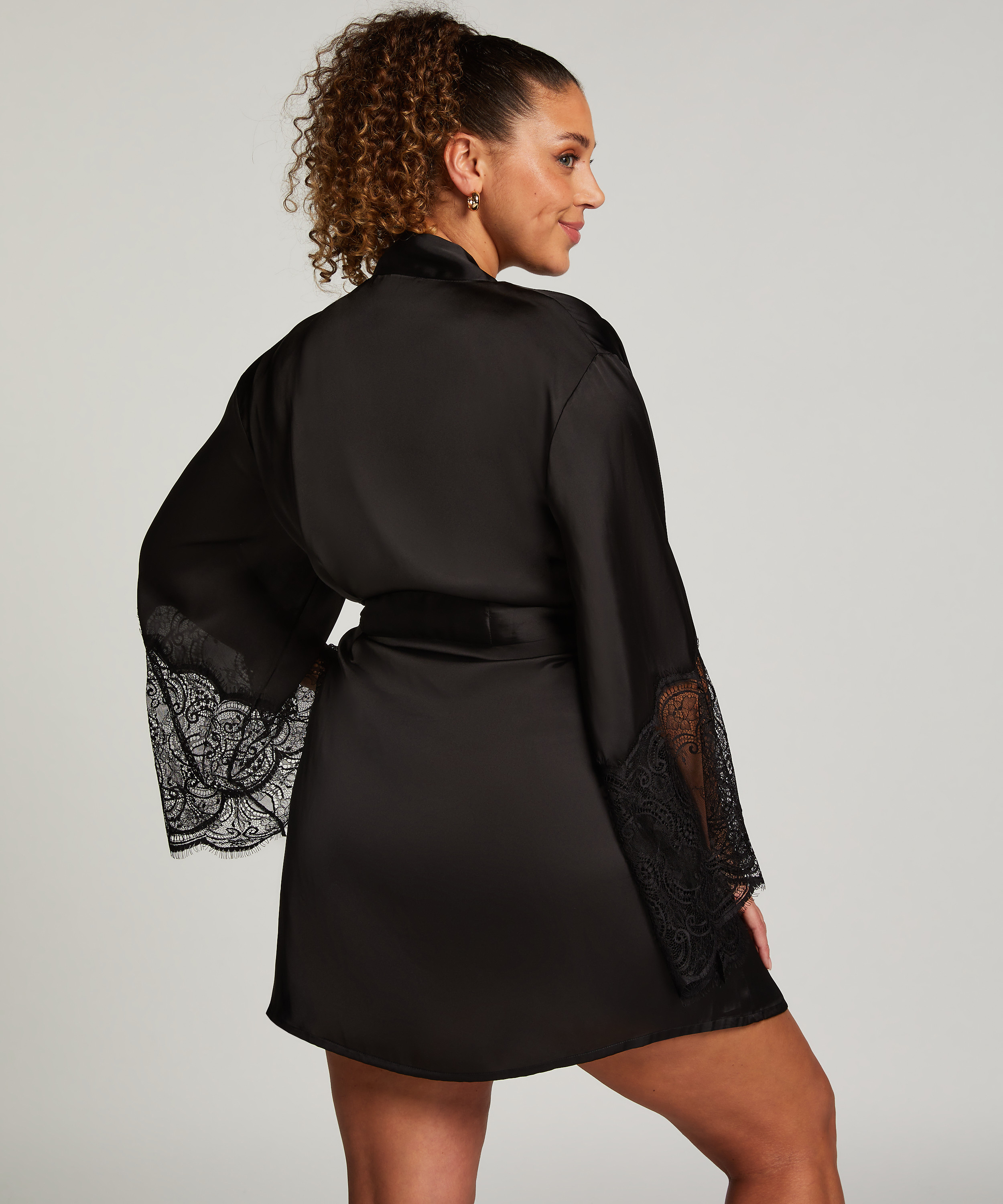 Satynowe kimono, Czarny, main