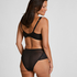 Brazyliany z wysokim stanem Jocelyn, Czarny