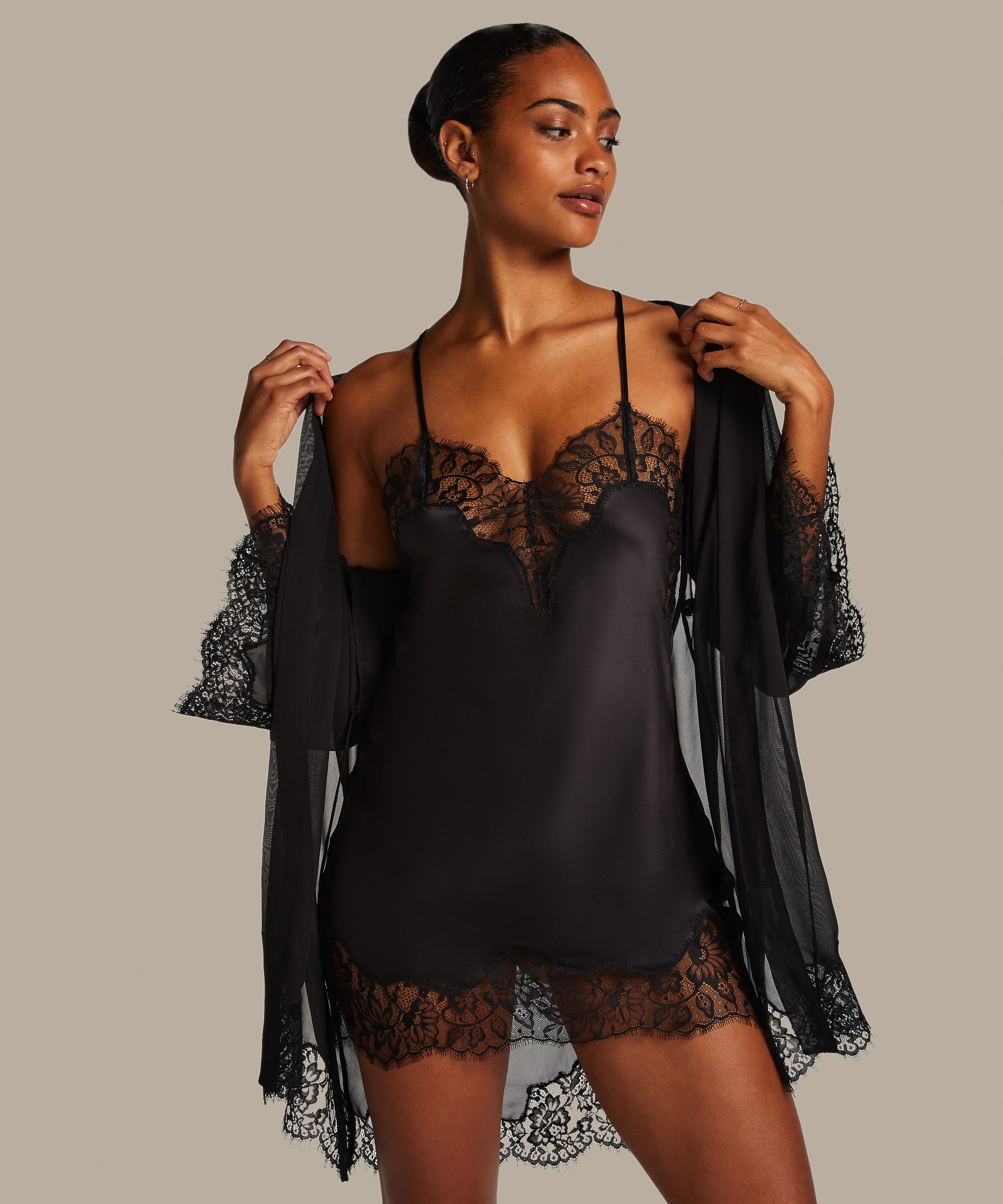 Satynowe kimono, Czarny, main