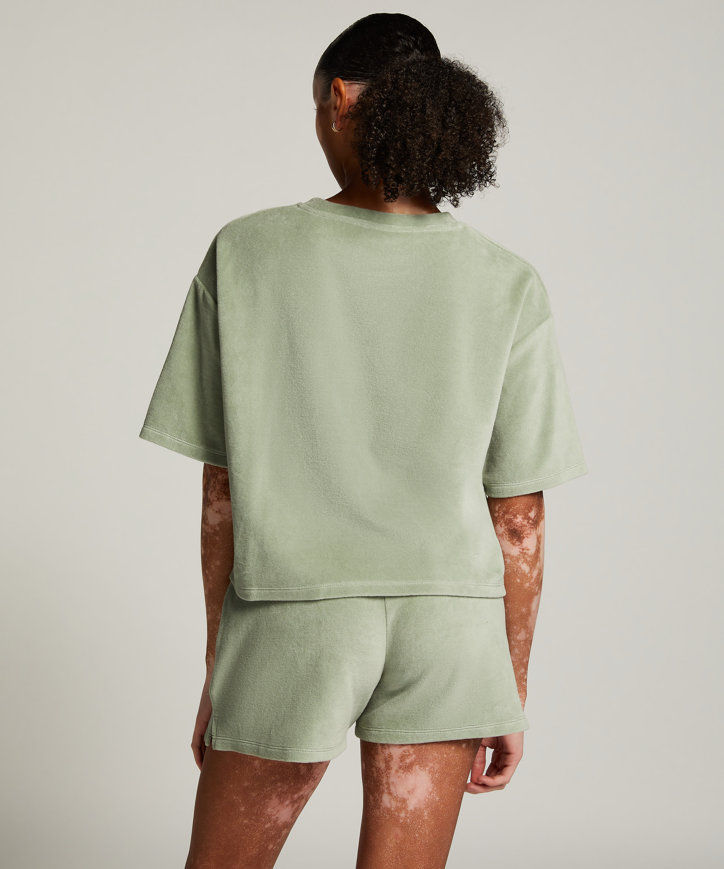 Short-sleeve velours top, Zielony, main