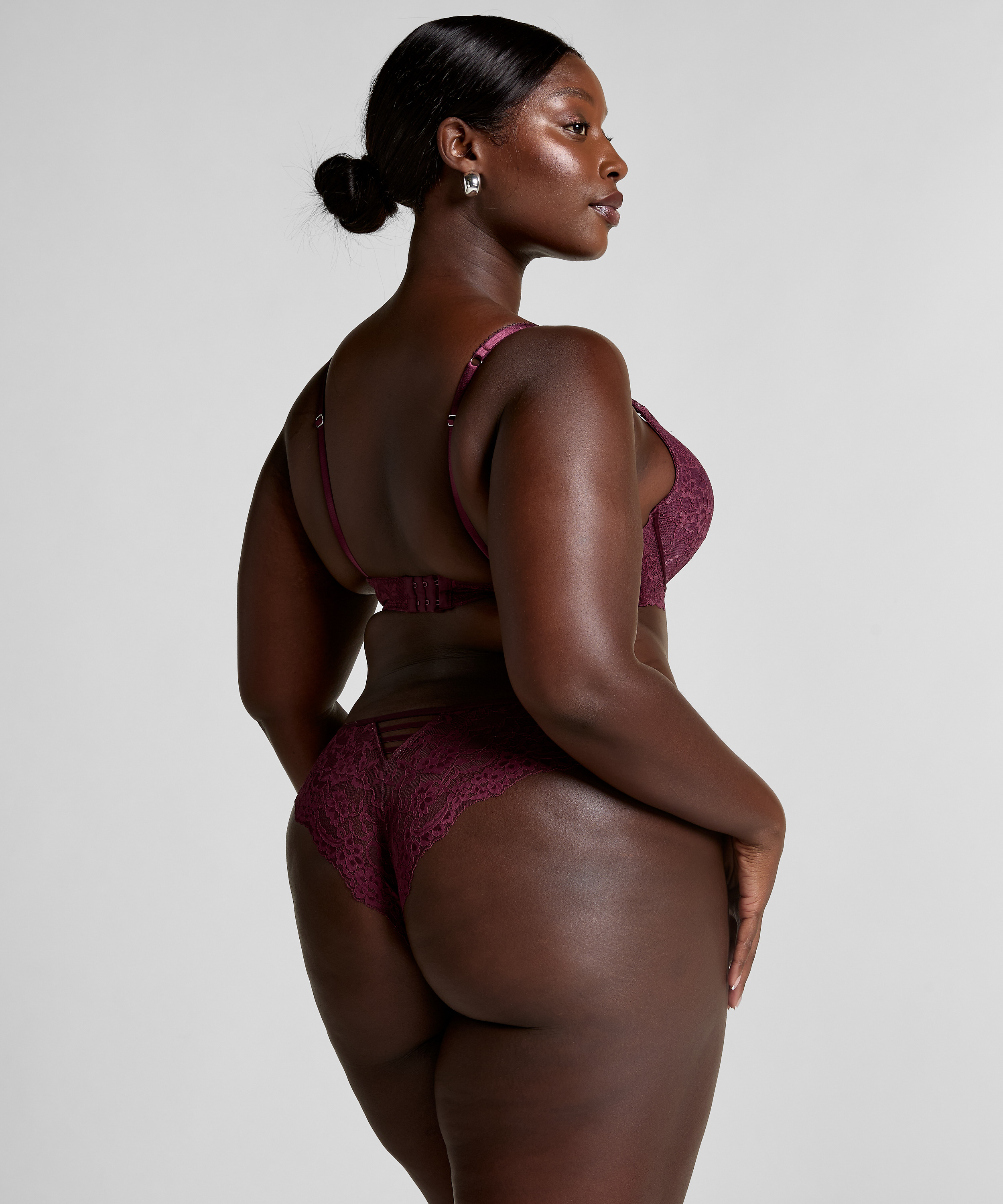 Brazyliany Belle, Czerwony, main