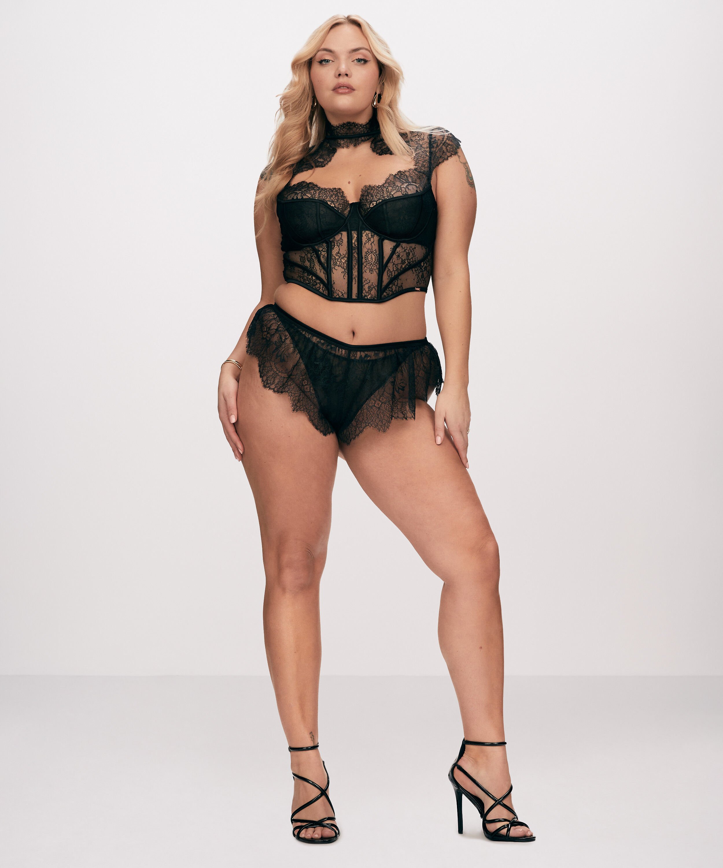 Top z fiszbinami Lace Camille, Czarny