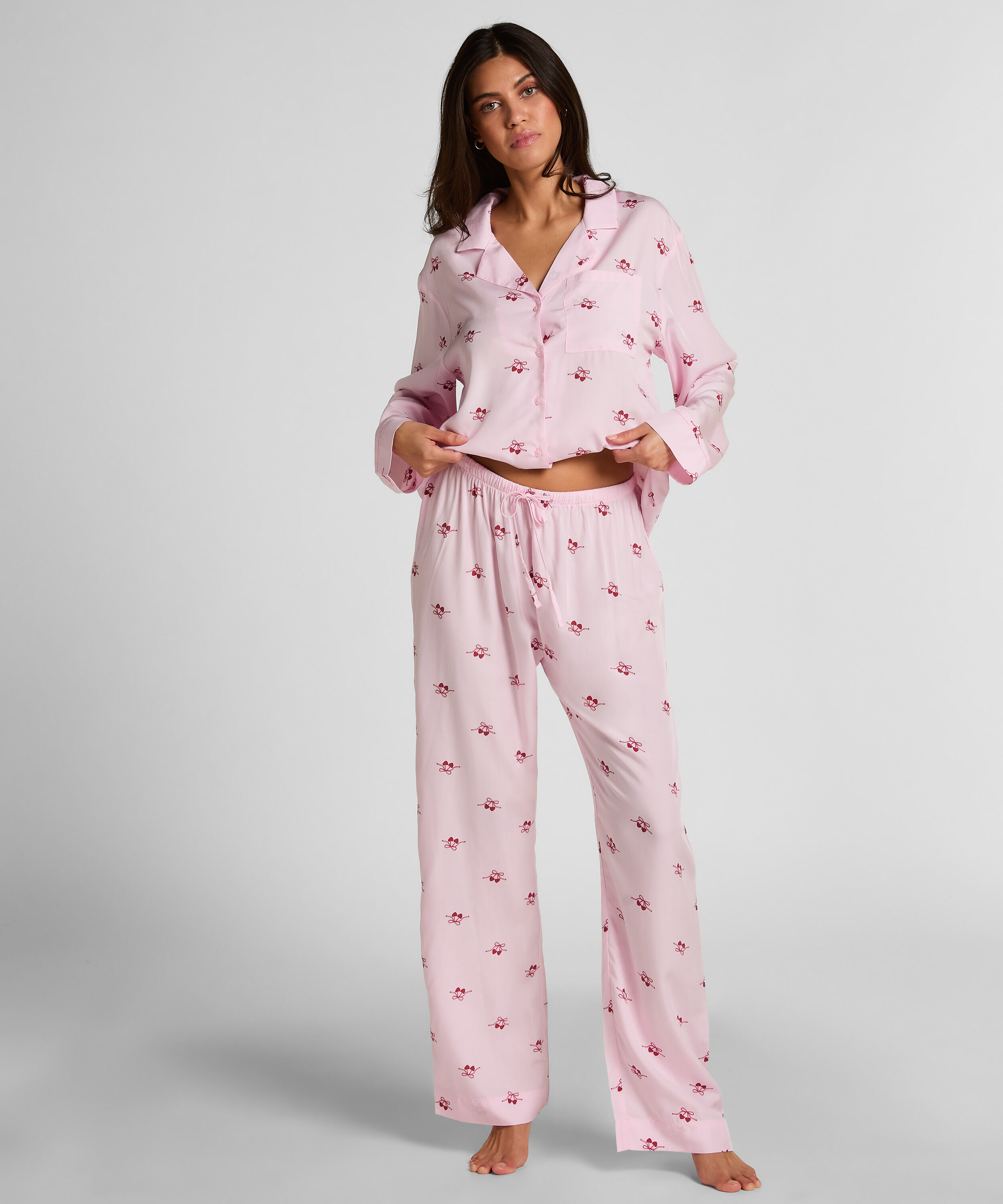 Spodnie tkane wiśnie, R&oacute;żowy