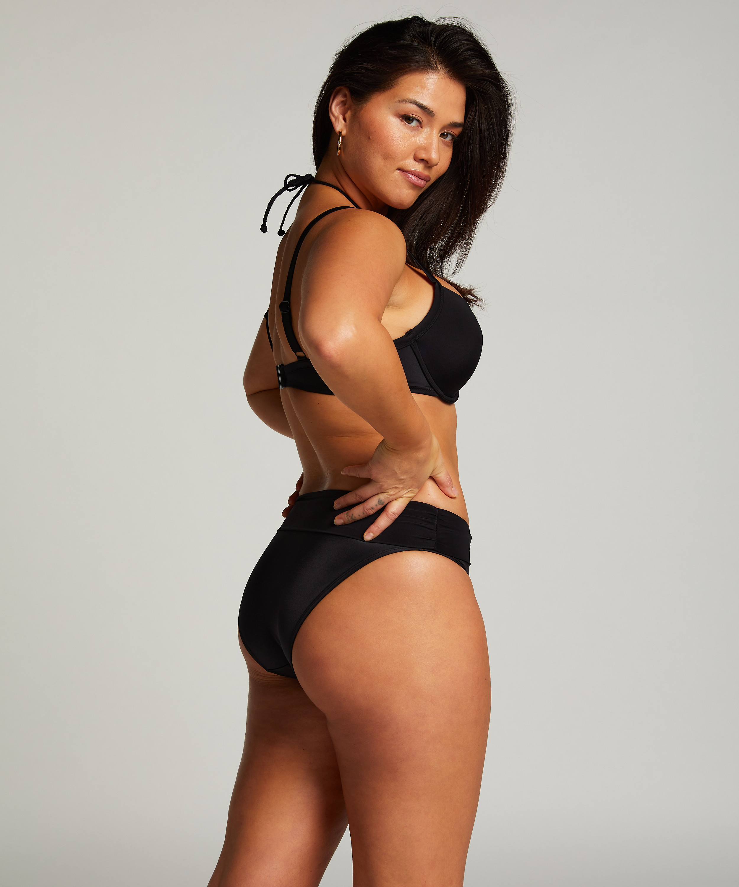 Usztywniona g&oacute;ra od bikini z fiszbinami Luxe, Czarny, main