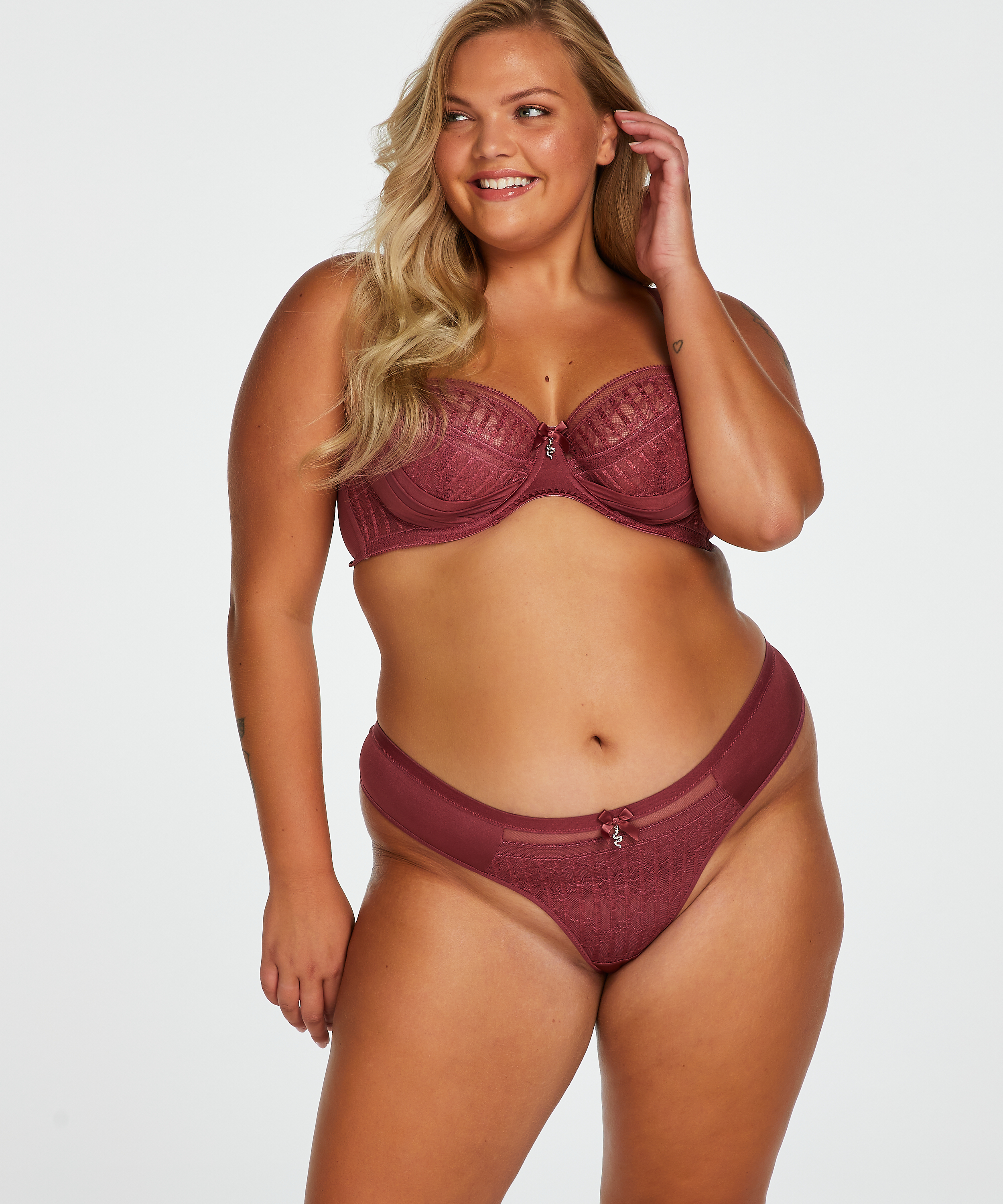 Kriss thong I AM Danielle, Czerwony, main