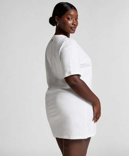 Koszula nocna, Biały