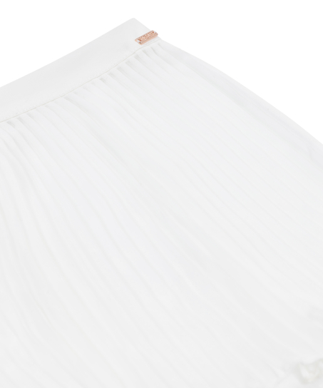 Plisowane szorty, Biały