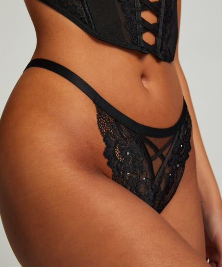 Stringi Gigi, Czarny