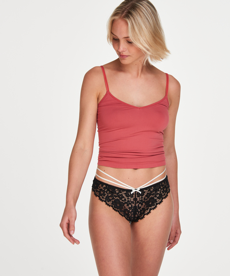 Bessie Brazilian, Czarny