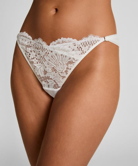 Stringi Whitney, Biały