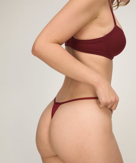 Tanga Maxime, Czerwony