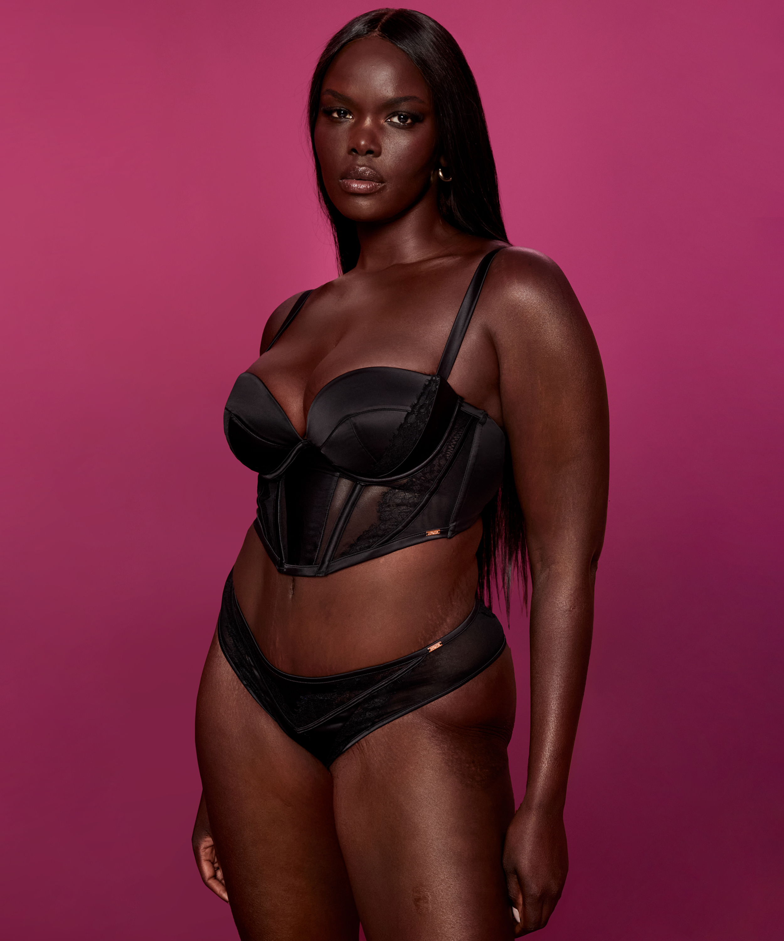 Majtki brazylijskie z wysokim wycięciem Nicole, Czarny, main