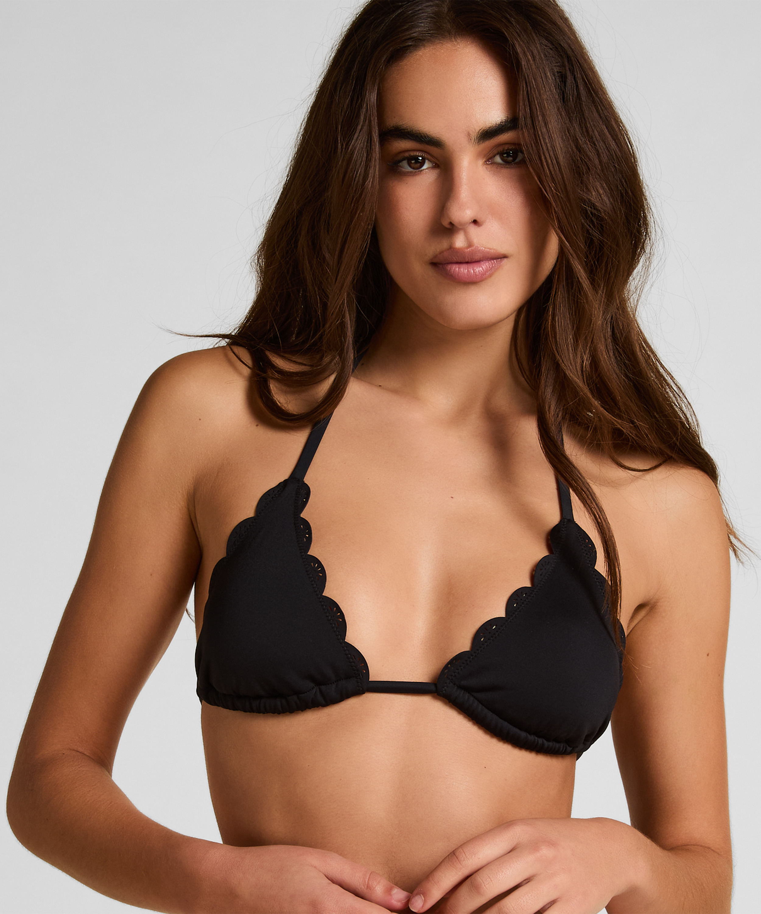 Tr&oacute;jkątna g&oacute;ra od bikini w kwiaty, Czarny, main