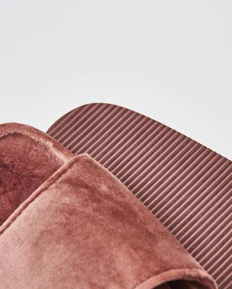 Fake fur velour slippers, R&oacute;żowy