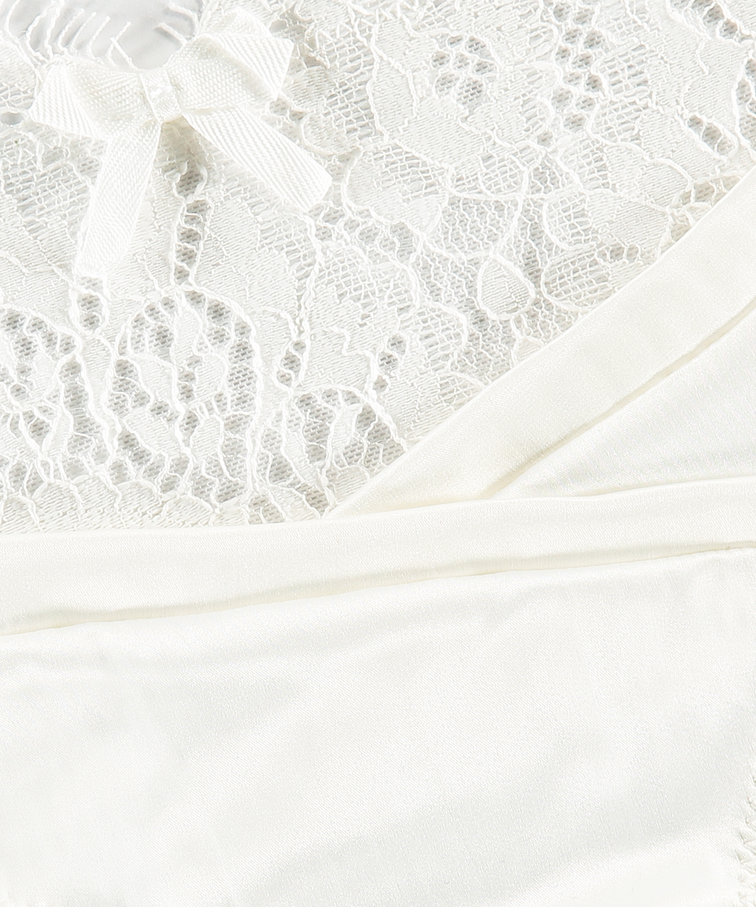 Stringi Hannako, Biały, main