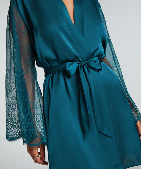 Satynowe kimono, Niebieski