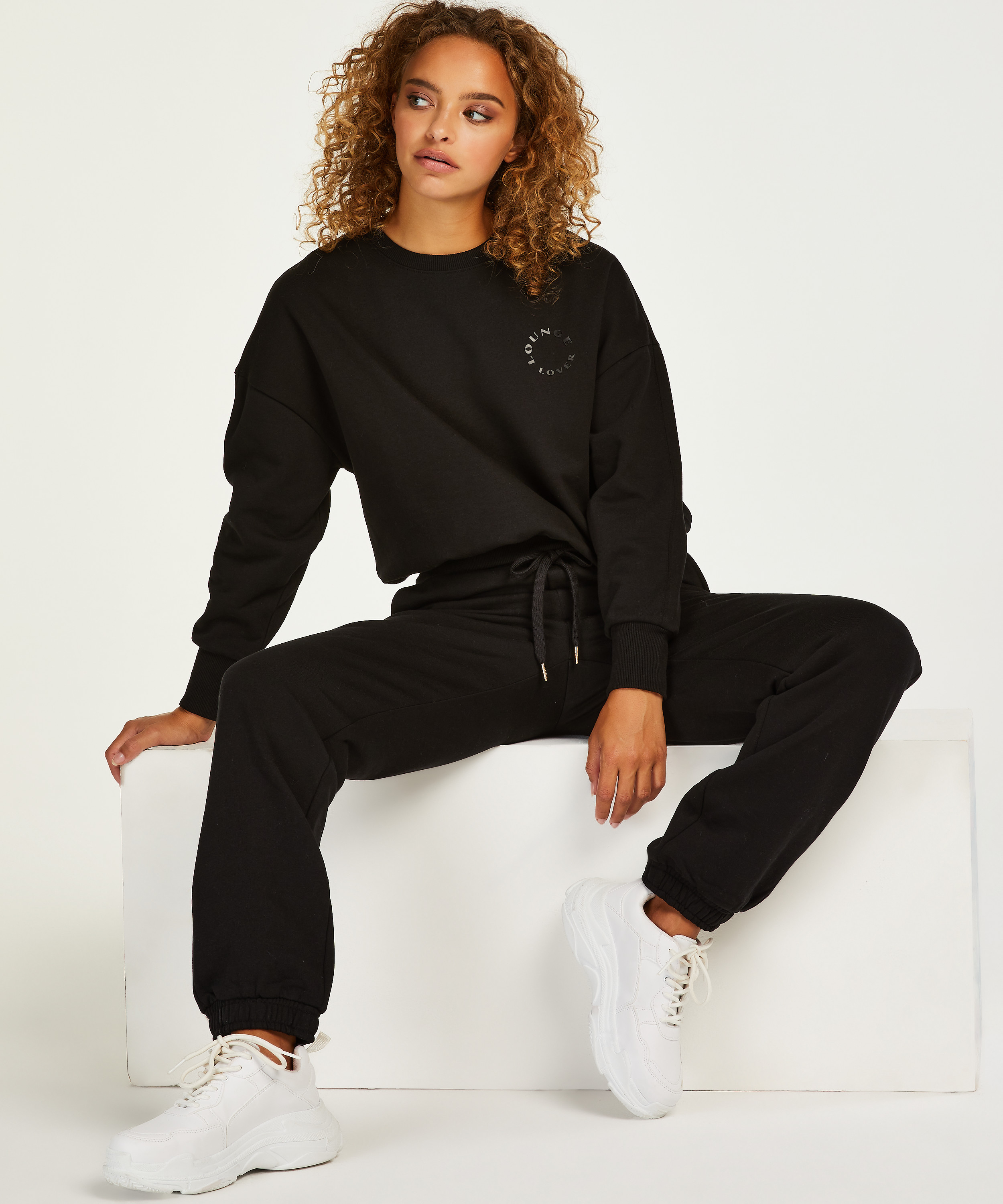 Spodnie dresowe typu boyfriend, Czarny, main