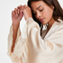 Satynowe kimono Meili, Beżowy
