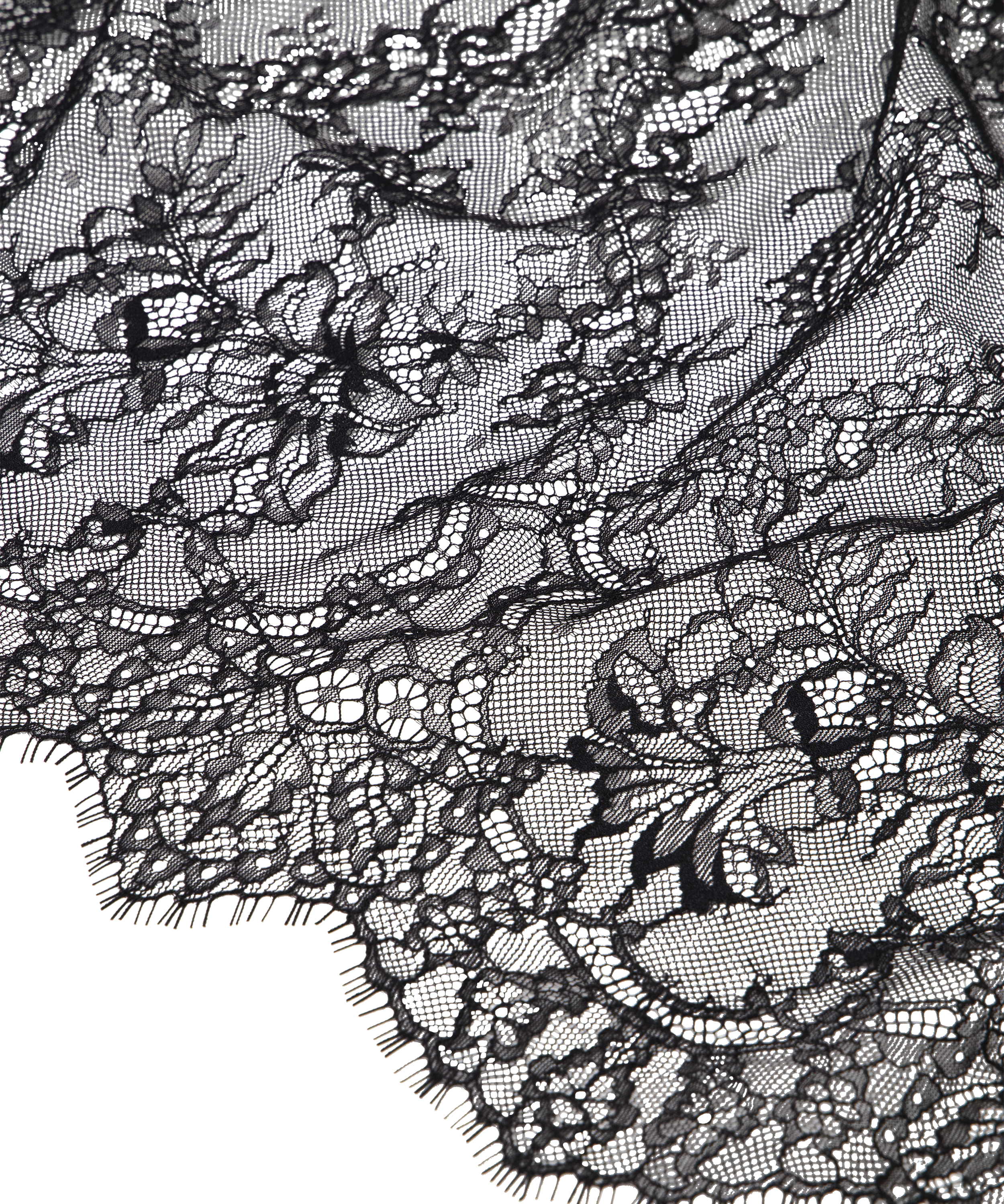 Halka Melisande, Czarny, main