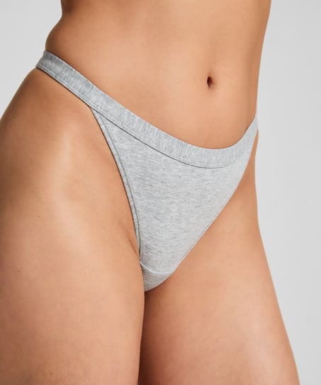 Bawełniane stringi, Szary