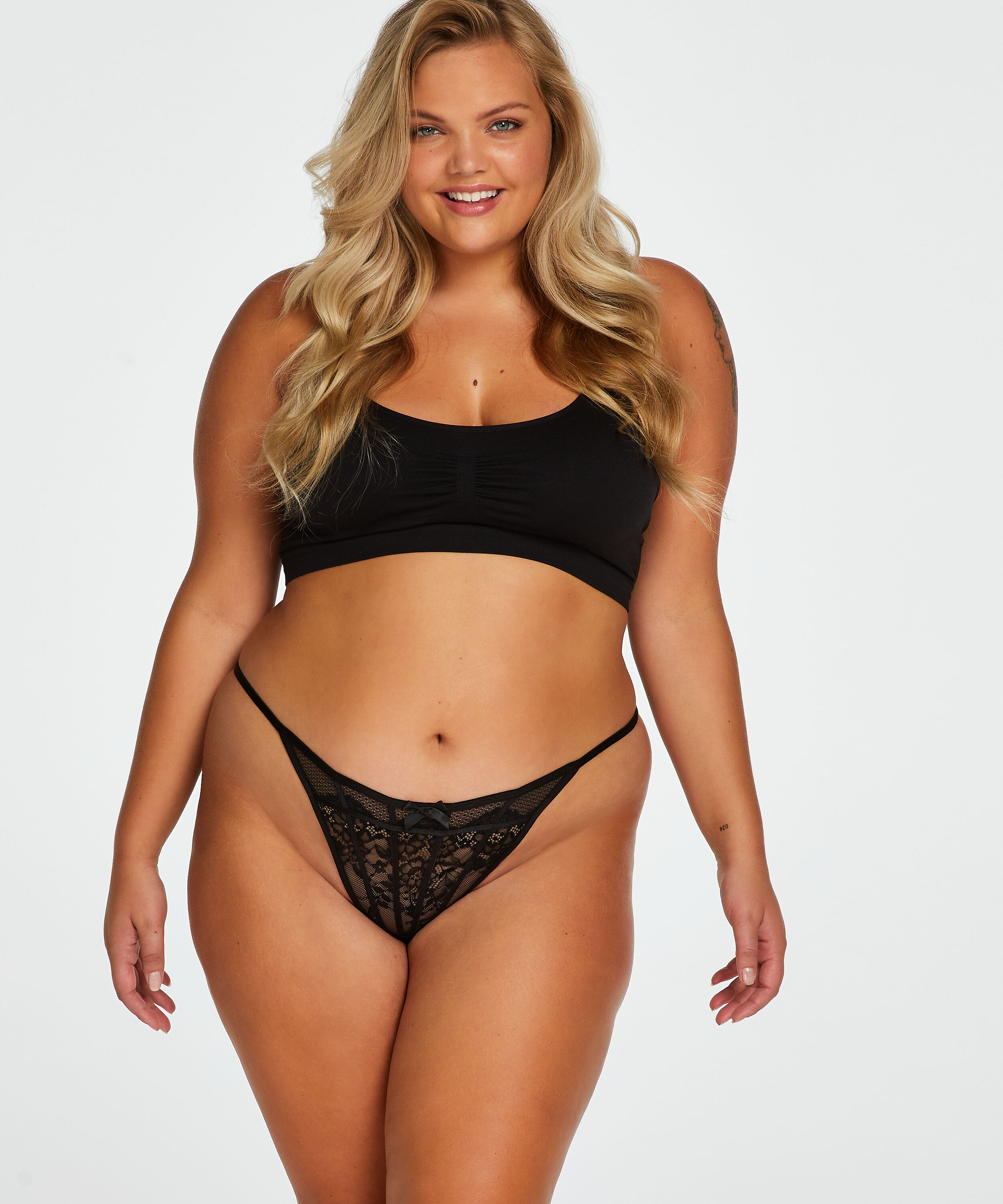 Louisa high leg Thong, Czarny