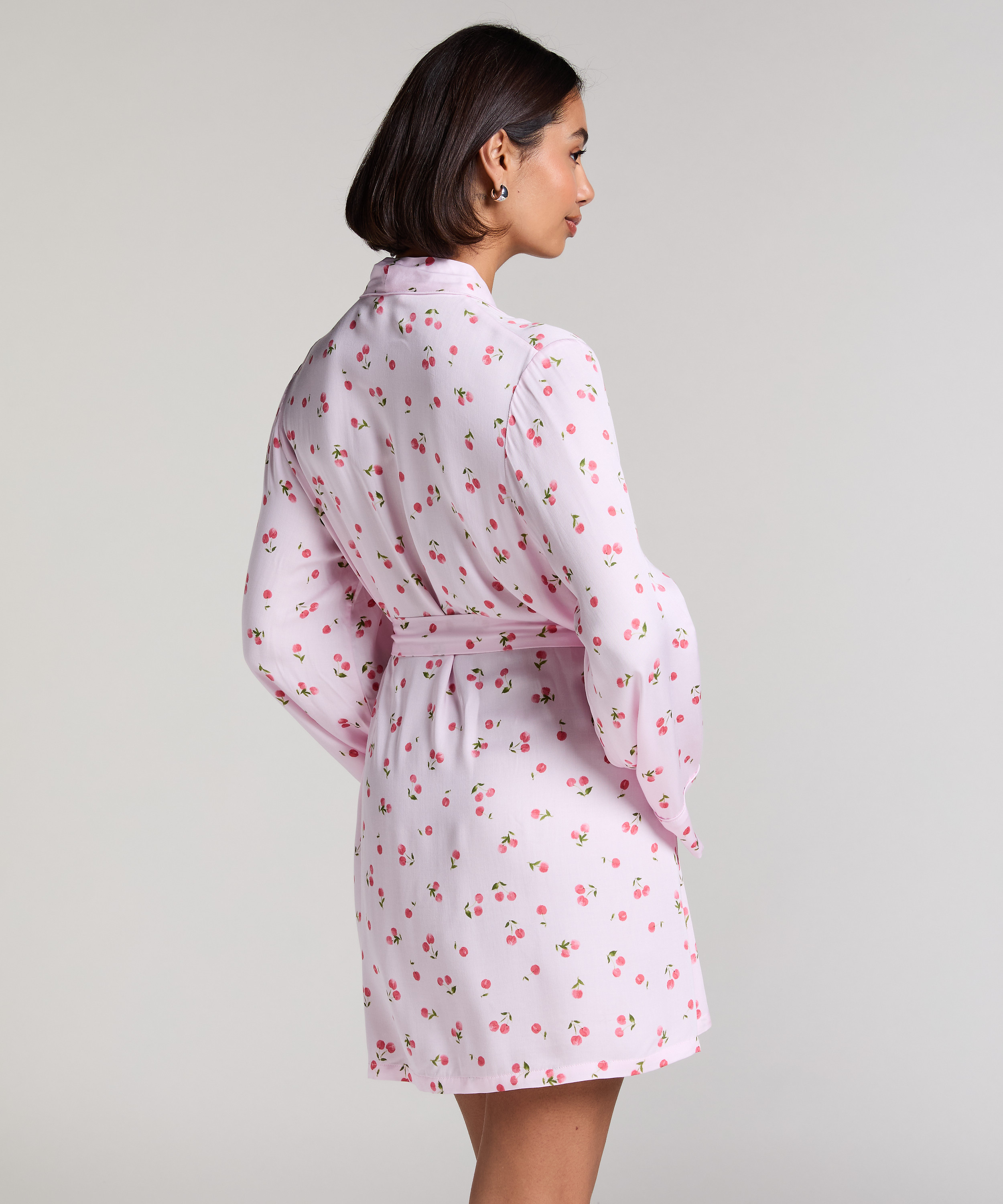 Satynowe kimono, R&oacute;żowy, main