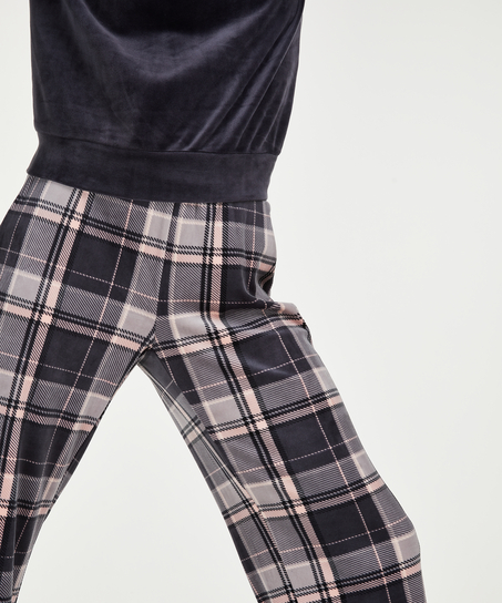 Aksamitna piżama, Szary