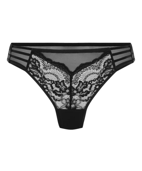 Stringi Briar, Czarny