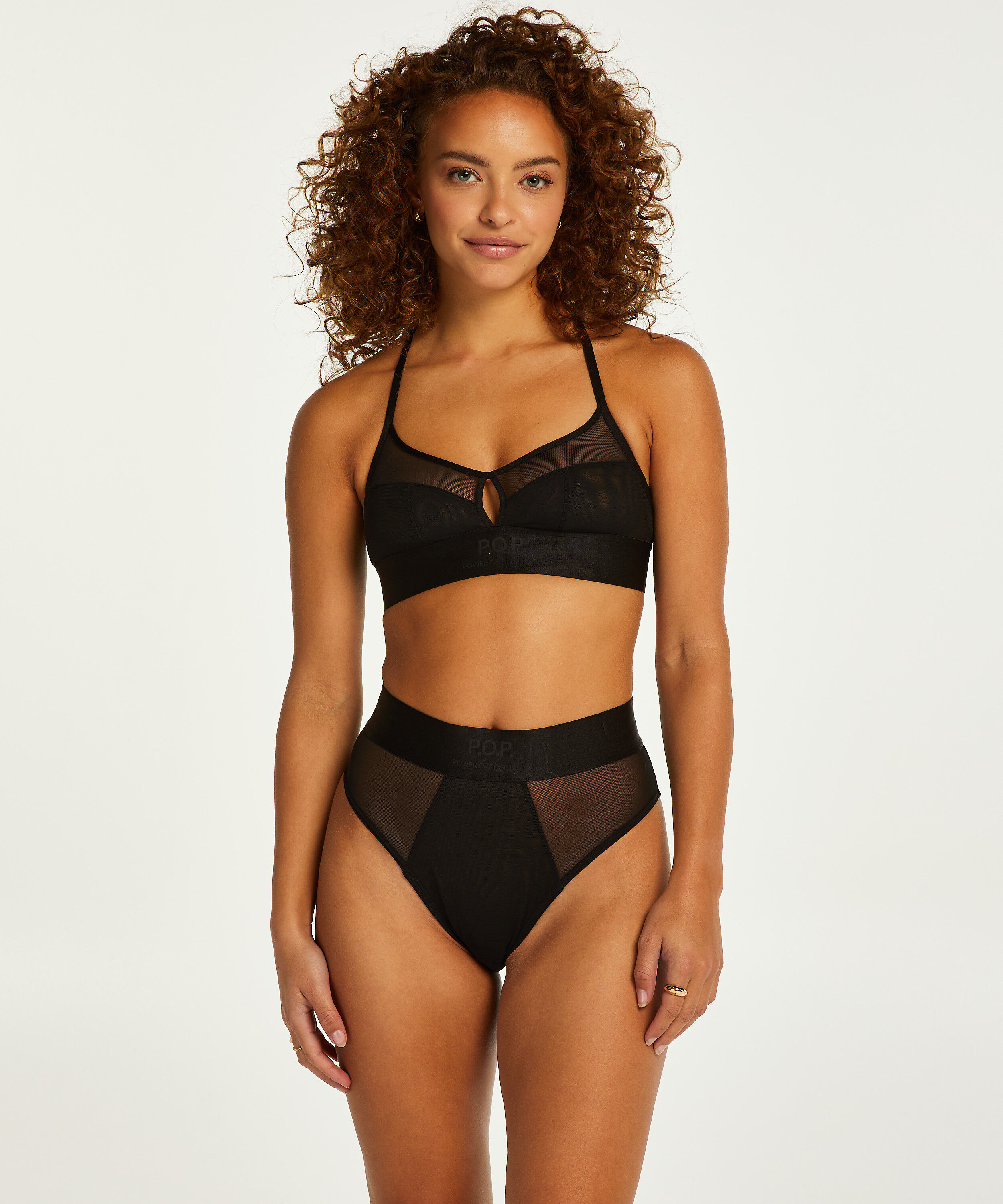 Wysoko wycięte majtki brazyliany Flexing, Czarny