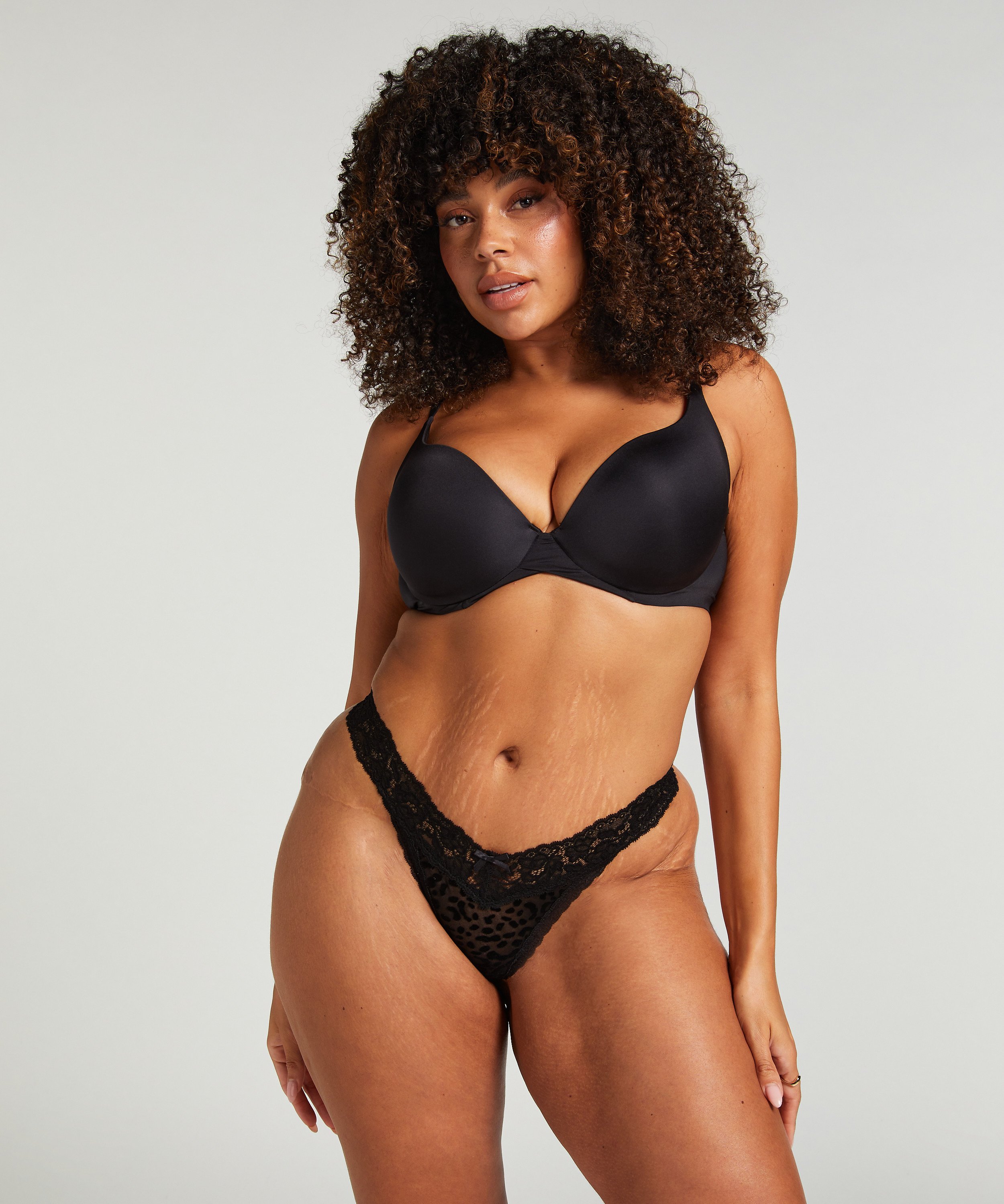 Marina Extra Low Thong, Czarny, main