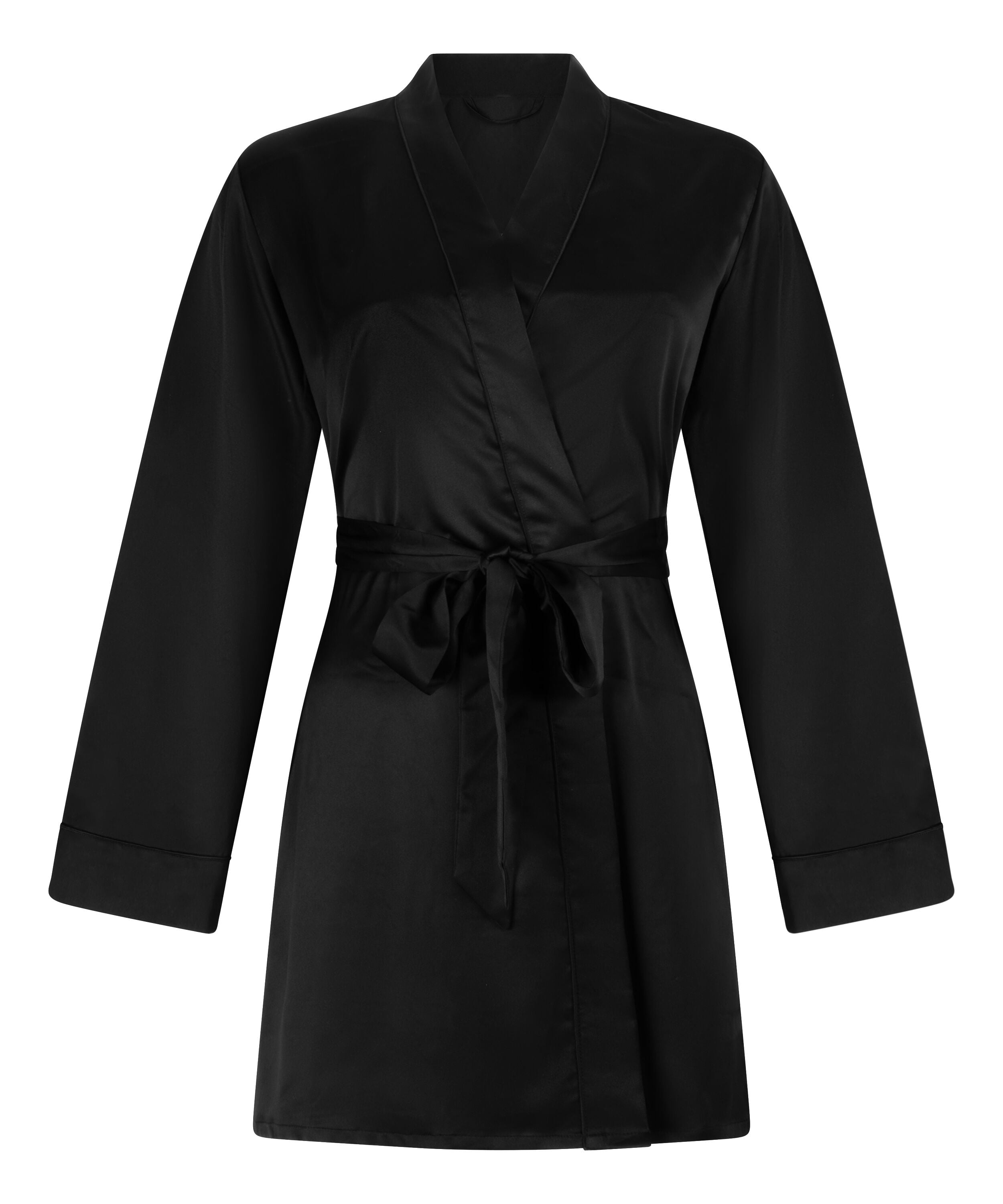 Satynowe kimono, Czarny