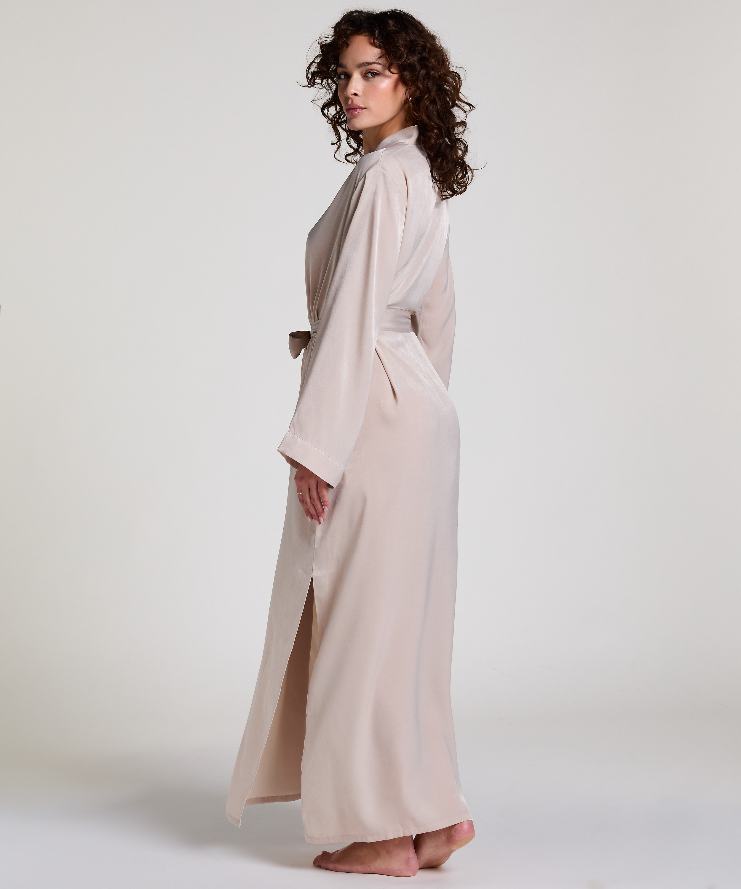 Satynowe kimono, Beżowy, main