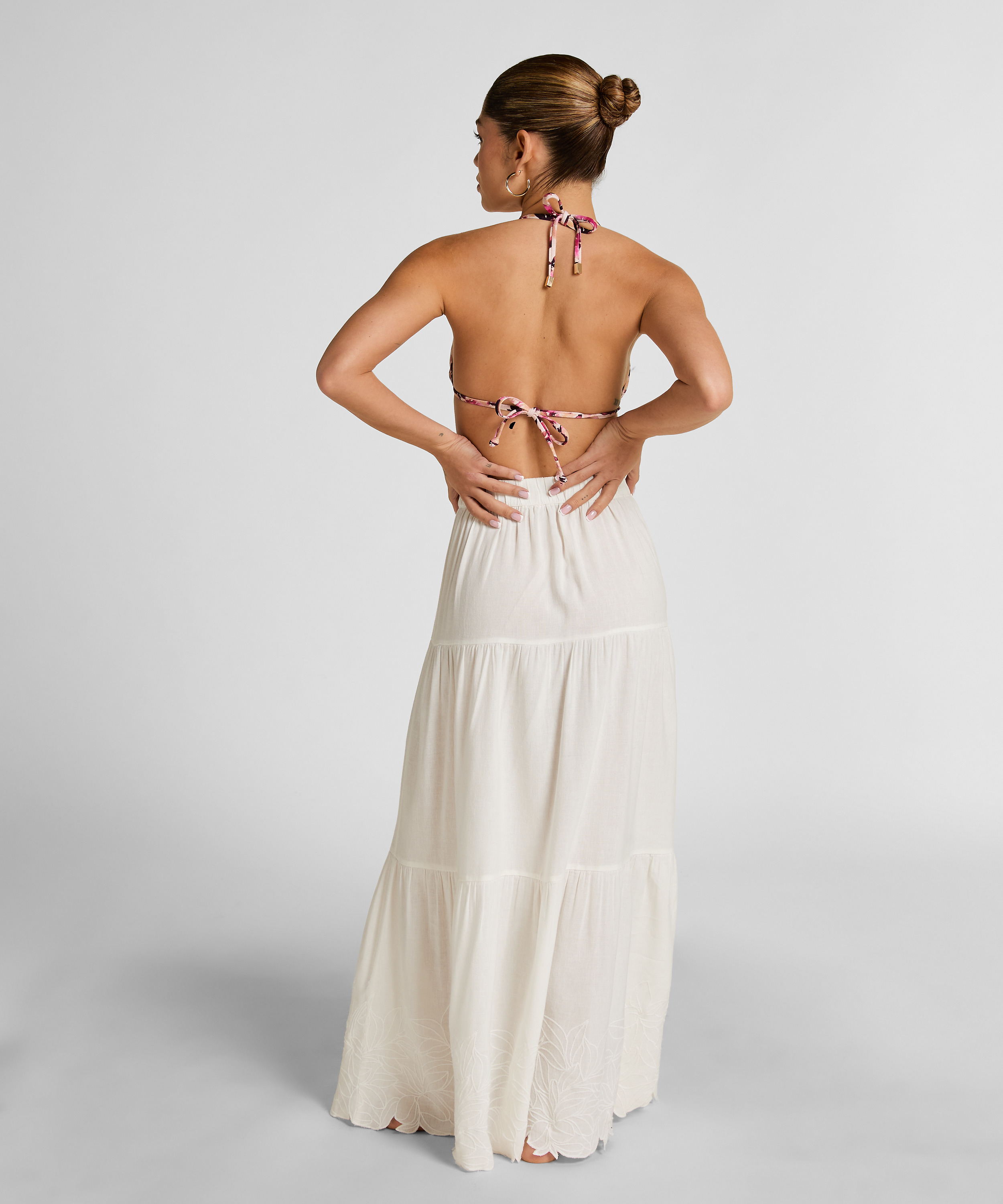 Sp&oacute;dnica haftowana, Biały, main