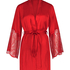 Satynowe kimono, Czerwony