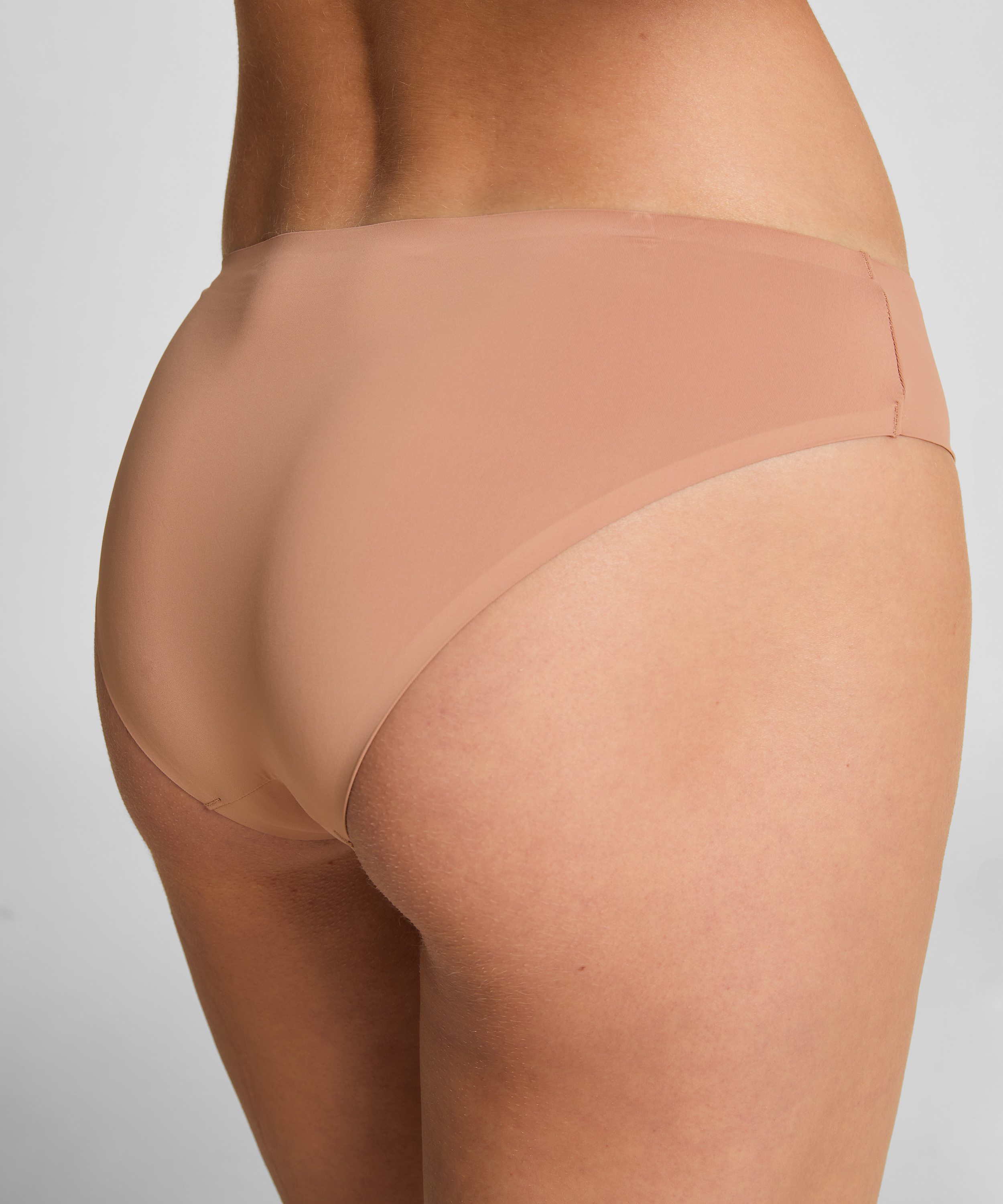 3 pary niewidzialnych brazylianów, Brązowy, main