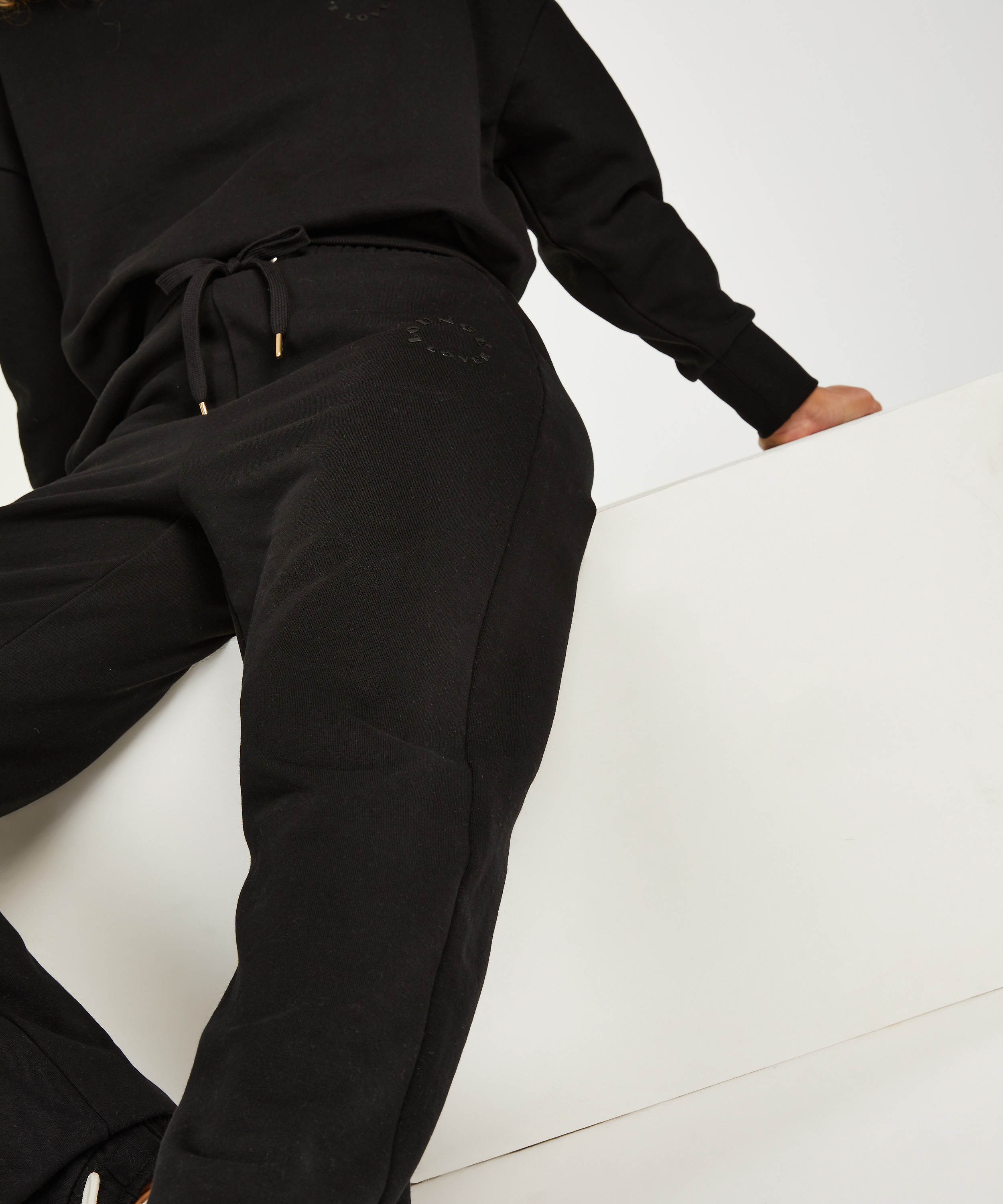 Spodnie dresowe typu boyfriend, Czarny, main