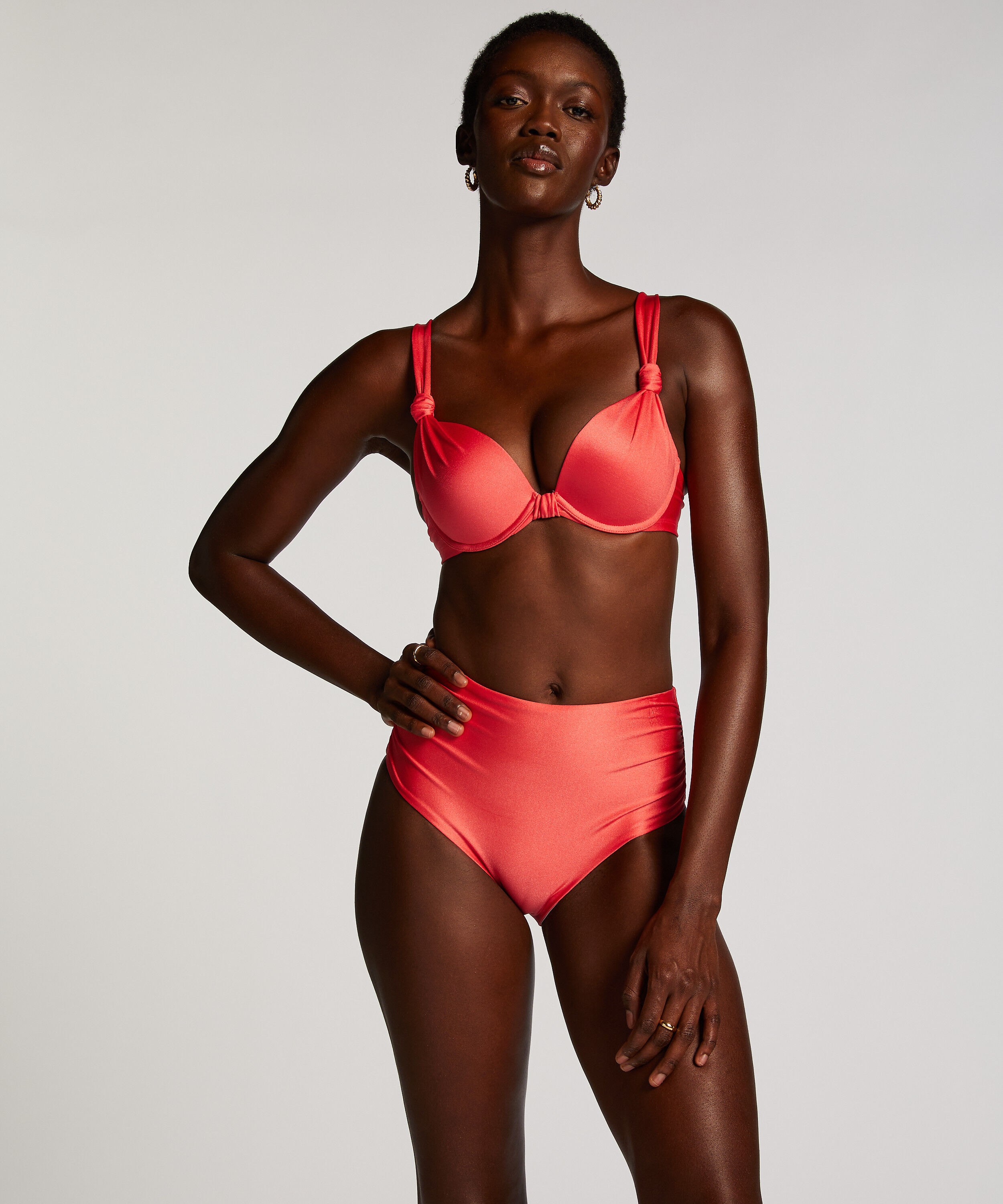 G&oacute;ra od bikini push-up Luxe miseczki A &ndash; E, Czerwony
