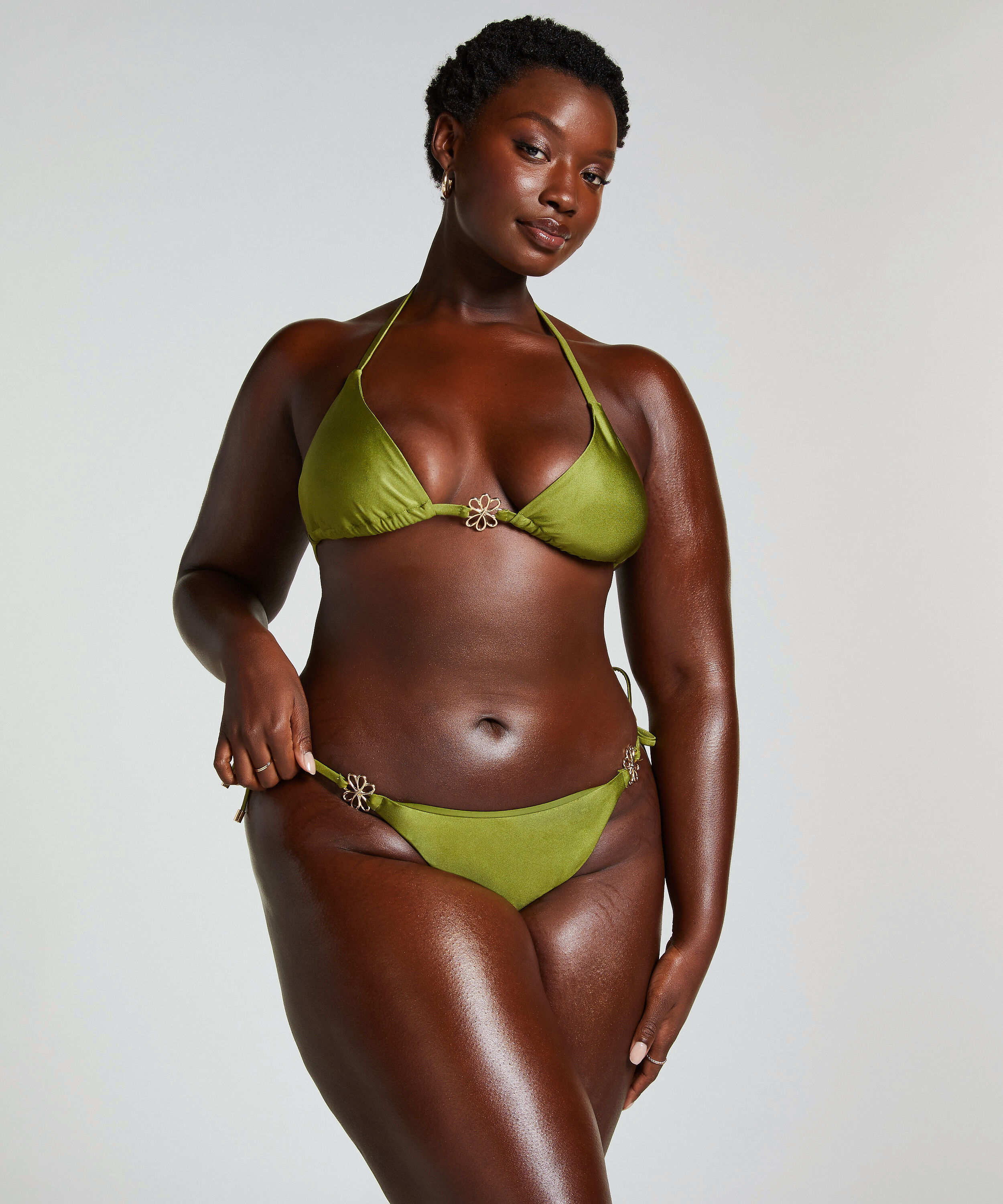 Tr&oacute;jkątna g&oacute;ra od bikini Yucatan, Zielony